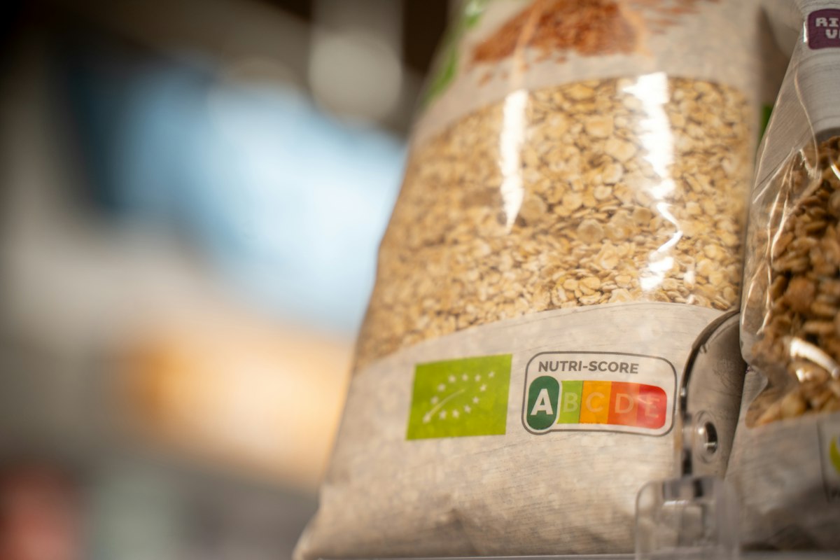 Balanced meal planning for blood sugar management